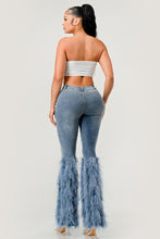 Load image into Gallery viewer, Distressed Pearl Embellished Feather Detail Jeans