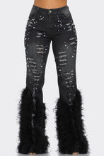 Load image into Gallery viewer, Distressed Pearl Embellished Feather Detail Jeans