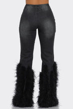 Load image into Gallery viewer, Distressed Pearl Embellished Feather Detail Jeans