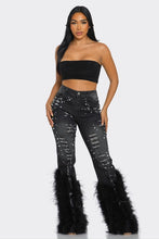 Load image into Gallery viewer, Distressed Pearl Embellished Feather Detail Jeans